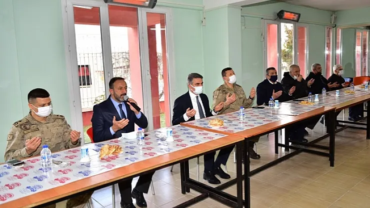 Şehit Özbey için Mevlid-i Şerif okundu