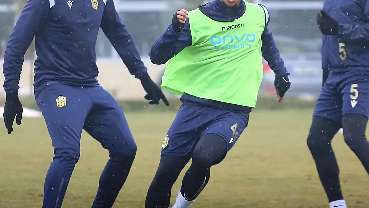 Yeni Malatyaspor lige tutunmak için 3 kritik maç oynayacak