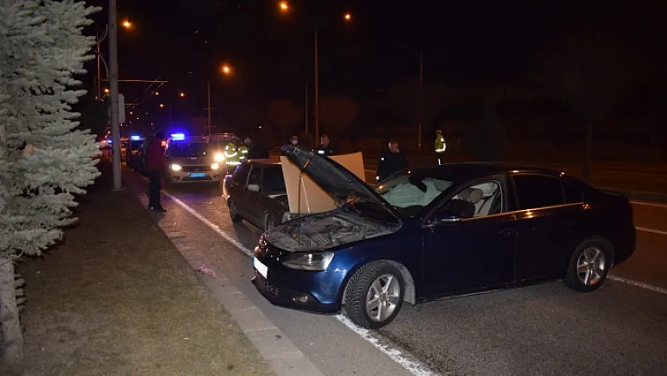 Zincirleme kazada 2 kişi yaralandı