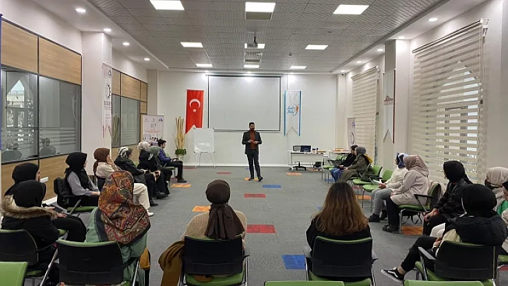 'Aktif Yaşamda Bende Varım' projesiyle Yeşilyurtlu kadınlara eğitim