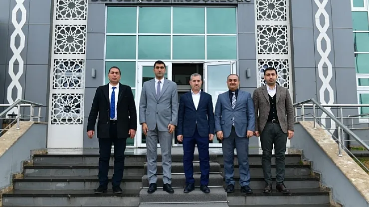 Başkan Çınar'dan Müdür Sucu'ya 'Hâyırlı Olsun' ziyareti