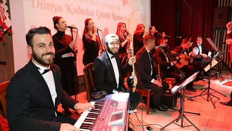 Battalgazi'deki Dünya Kadınlar Günü konserine yoğun ilgi