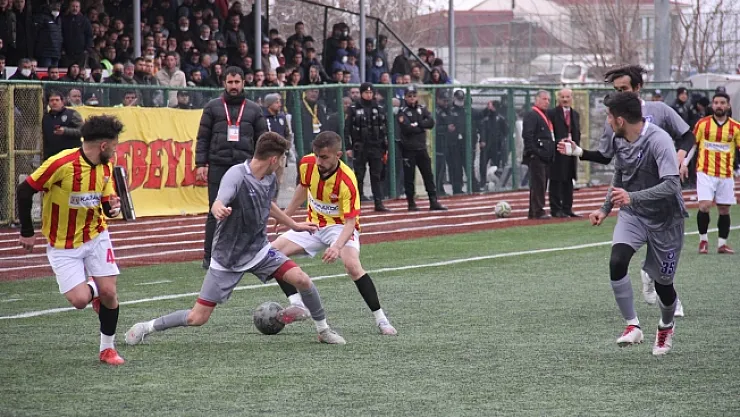 Büyüklerde şampiyon belli olacak