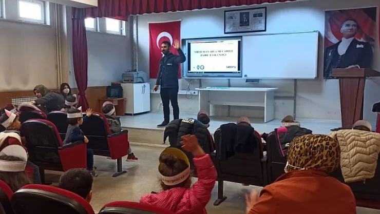 Çocuklara güvenli internet kullanımı eğitimi