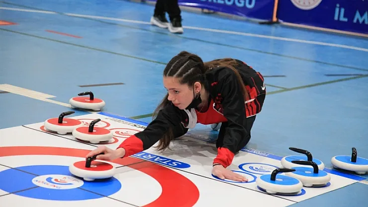 Curling'te dereceler belirlendi
