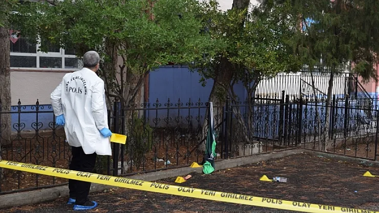 Gençlerin tartışması kanlı bitti: 2 yaralı  