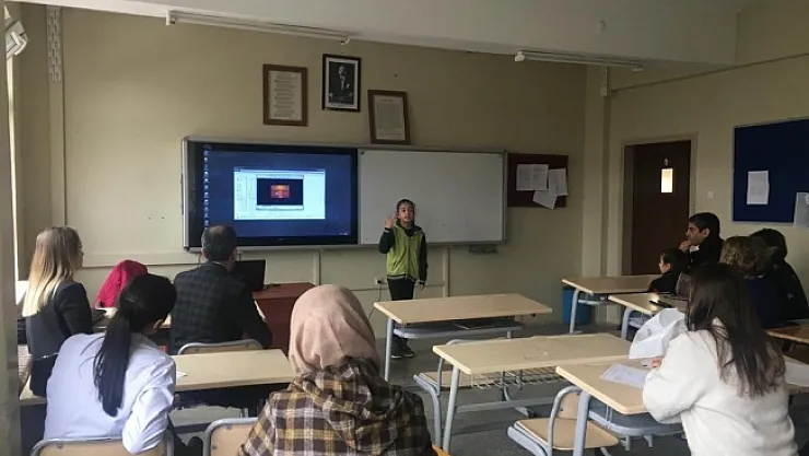 İstiklal Marşını en güzel okudu ödülü kaptı