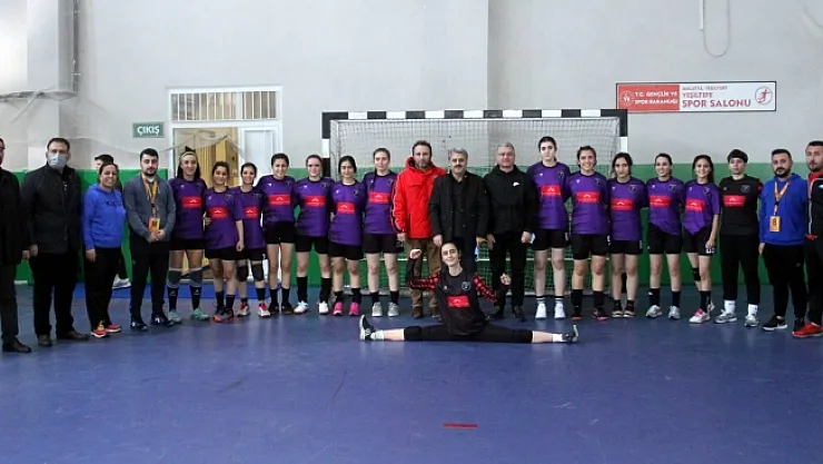 Lider kazandı, Play-off'u garantiledi