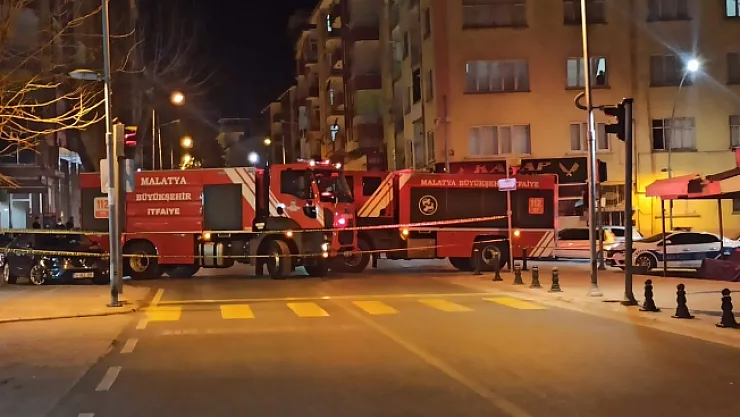 Malatya'da çökme riski bulunan apartman boşaltıldı