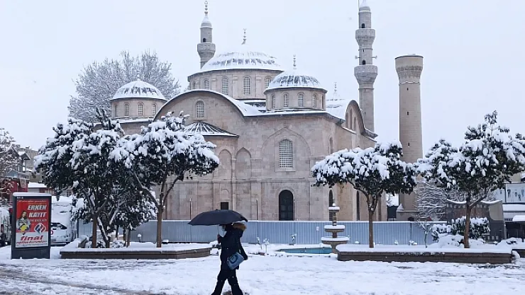 Malatya'da kar yağışı etkili oldu