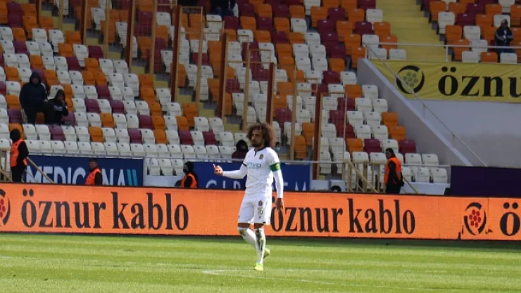 Sadık Çiftpınar süresiz kadro dışı bırakıldı