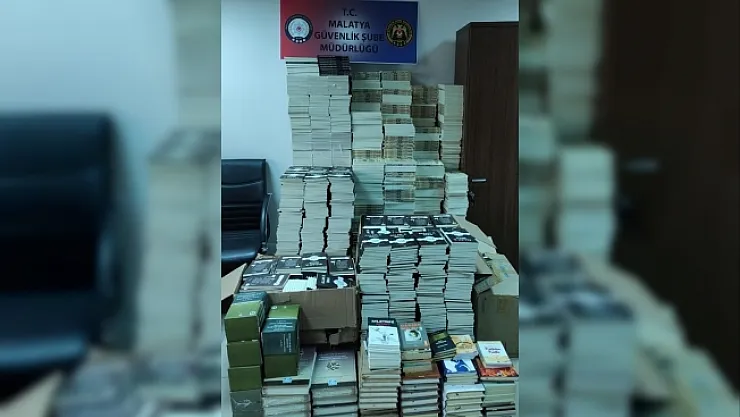 Toplatma kararı bulunan ve bandrolsüz kitaplara el konuldu