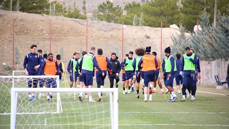 Yeni Malatyaspor'da Altay hazırlıkları sürüyor