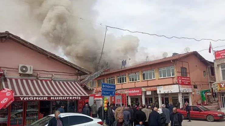 Akçadağ'da korkutan yangın