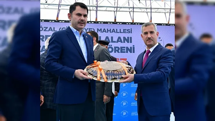 Bakanı Kurum, Özal Mahallesi Rezerv Alanı Tapu Teslim Törenine katıldı
