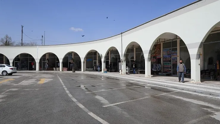 Başkan Gürkan, tellal pazarı alanında incelemelerde bulundu