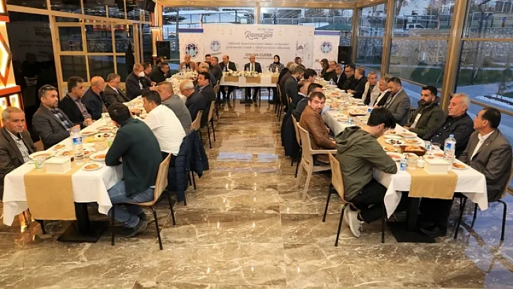 Güder, AK Parti ilçe teşkilatıyla iftarda buluştu