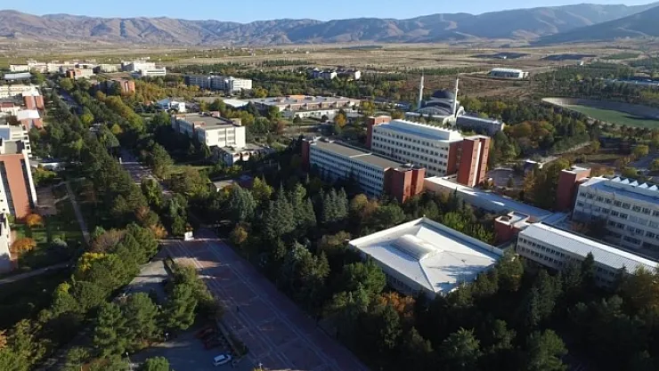 Rektör Kızılay: '2021 yılının Üniversitesi olmak gurur verici'