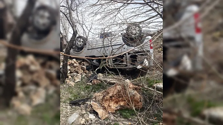 Şarampole devrilen aracın sürücüsü yaralandı