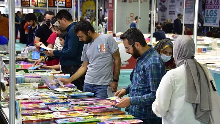 9.Malatya Anadolu Kitap ve Kültür Fuarı'na kitapseverlerden yoğun ilgi