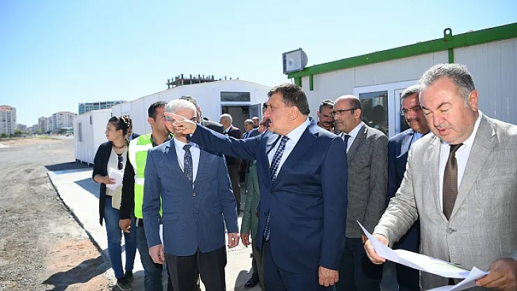 Başkan Gürkan, 100. Yıl Kent Parkında incelemelerde bulundu