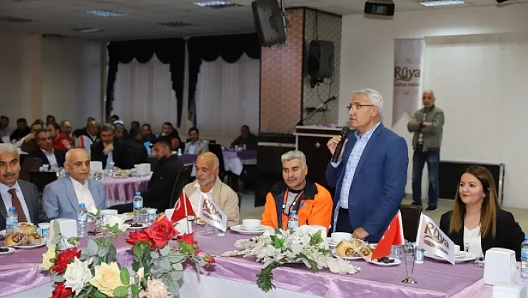 Belediye personeli iftarda buluştu