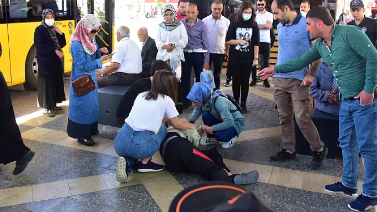 Büyükşehir Belediyesi'nden dikkat çeken tiyatro gösterimi