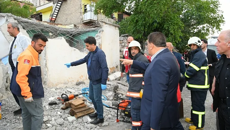 Çöken metruk ev ile ilgili açıklama geldi...