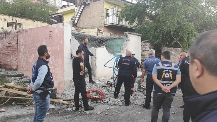 Malatya'da duvar çöktü: 1 ölü, 1 yaralı
