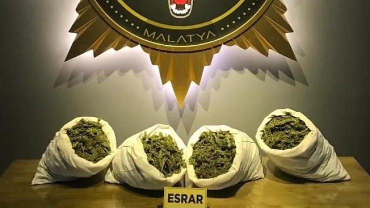 Malatya'da 9 kilo 435 gram esrar maddesi ele geçirildi!