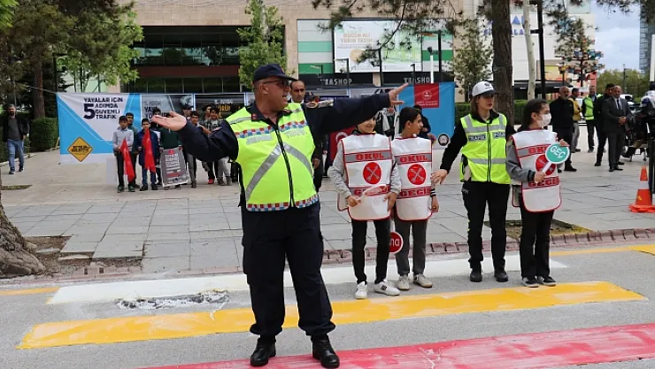 Malatya'da 'Yayalar için 5 Adımda Güvenli Trafik' tanıtımı yapıldı  