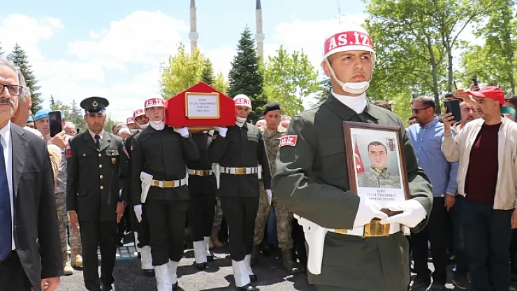 Malatyalılar şehidini gözyaşları ile uğurladı