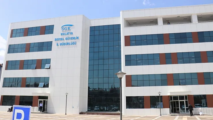 SGK yeni binasında hizmet vermeye başladı