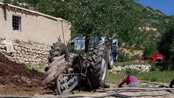 Traktörün altında kalan sürücü öldü