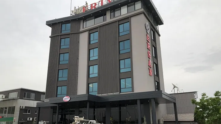 Yılın En Başarılı Televizyon Kanalı Ödülü ERTV'ye