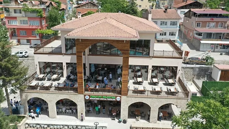 Başkan Çınar, Gündüzbey Sosyal Tesislerinde mahalle sakinlerini ağırladı