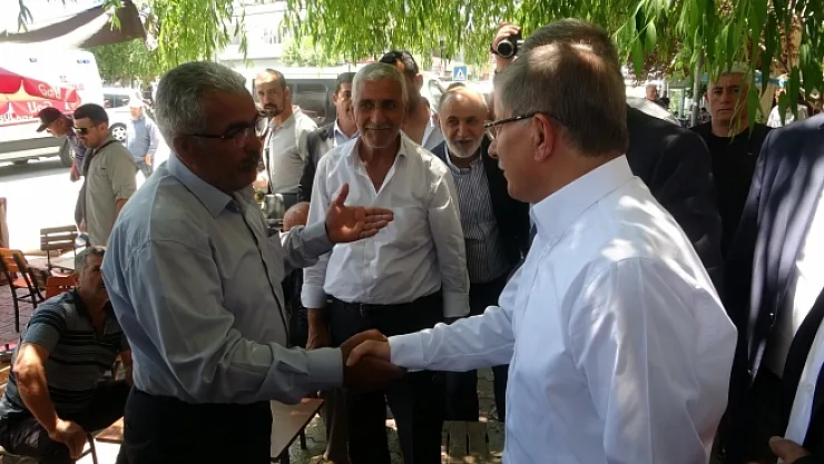 Davutoğlu'nun Malatya ziyaretinde ''çakal'' gerginliği