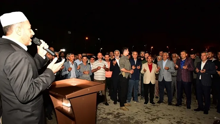 Hacı adayları dualarla kutsal topraklara uğurlandı