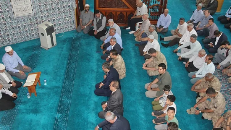 Jandarma şehitler için mevlit okuttu