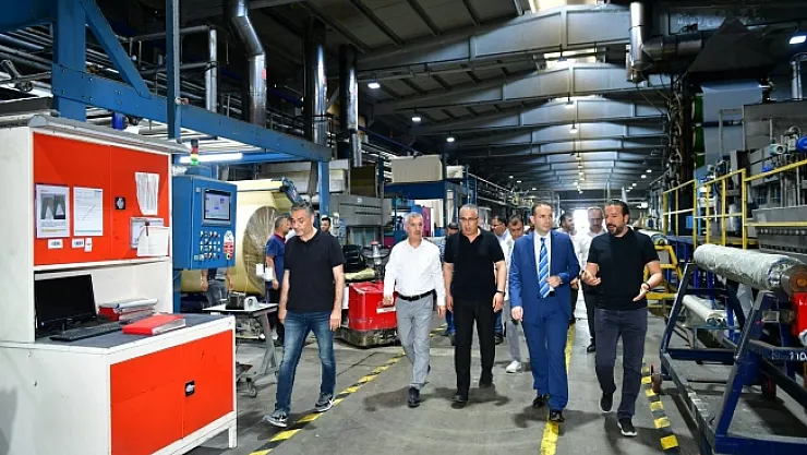 Kaymakam Uğurlu ile Başkan Çınar, OSB'deki fabrikaları ziyaret etti