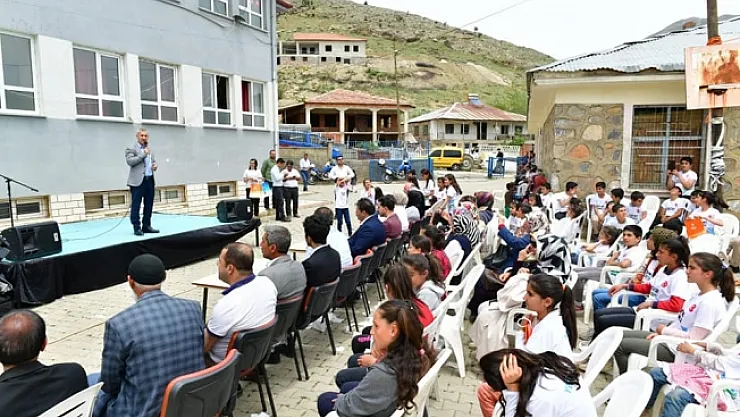 'Porga Çocuk Şenliği' renkli ve coşku dolu anlara sahne oldu