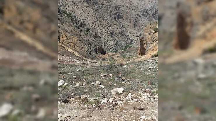 Şarampole yuvarlanan traktörün sürücüsü yaralandı