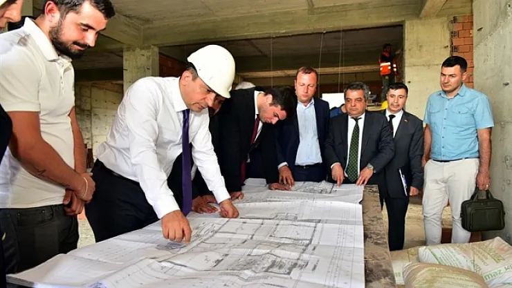 Vali Şahin, ilçe gezilerine Pütürge'den başladı