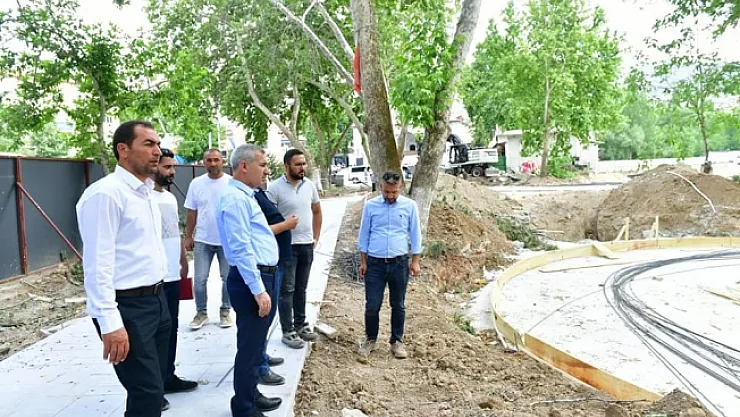 Yeşilyurt Güreş Sahası Ve Ahmet Atılgan Parkında dönüşüm çalışmaları