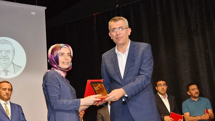 Yılın Başarılı Televizyon Ödülü ERTV'ye