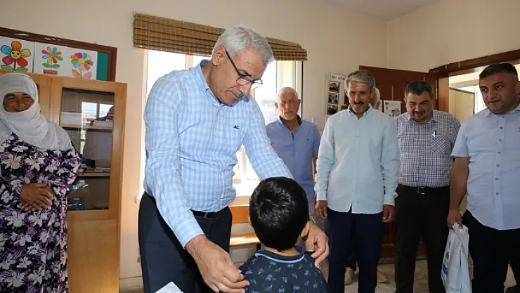 Başkan Güder'den minik kalplere bayram hediyesi