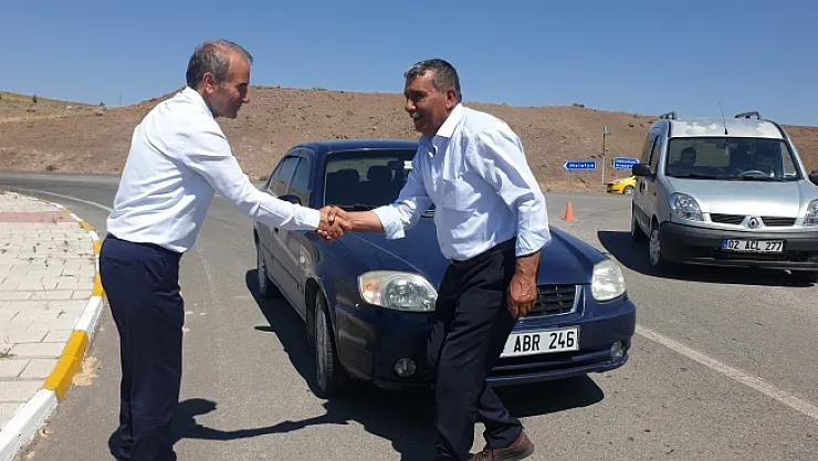 Başkan Kızıldaş esnaf, vatandaş ve personelle bayramlaştı