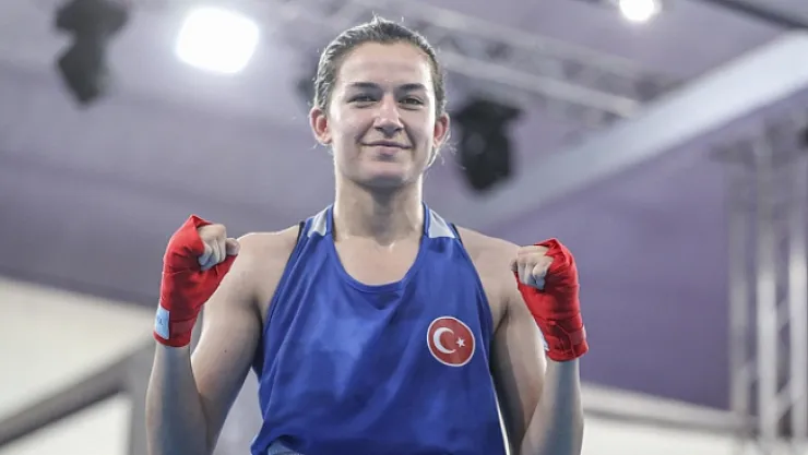 Hatice Akbaş'tan altın madalya