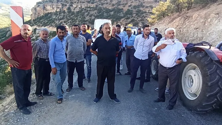 Kazalardan bıkan mahalleli yetkililerden yardım istedi