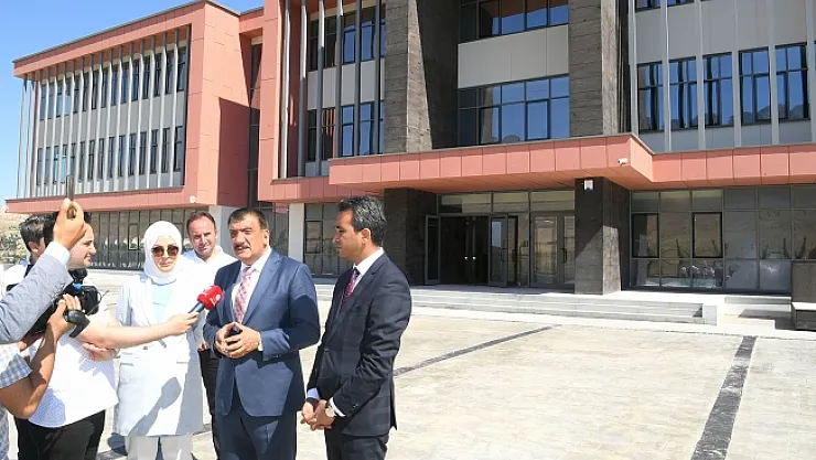 Malatya'ya yeni bir fen lisesi kazandırıldı